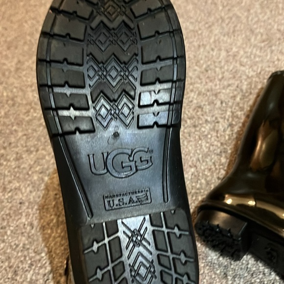 Gently Worn - Women’s Ugg Rain Boots - Picture 4 of 5